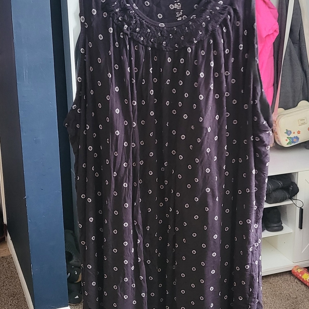 Black Sleeveless Nightgown/Mint Green Sleeveless Nightgown